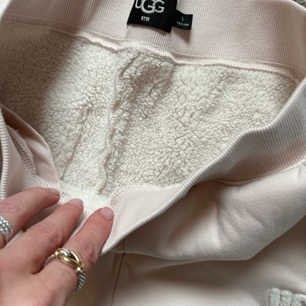 Ugg Dayan Bonded Fleece Sweatpants in Beige Size Small - Picture 4 of 5